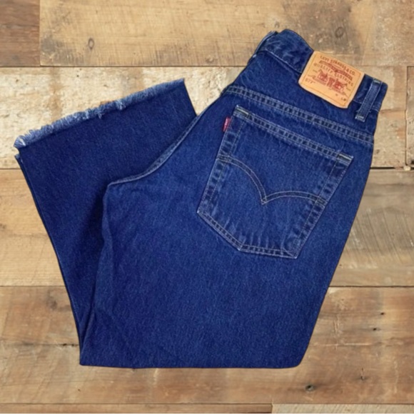 Levi’s Vintage 577 Cropped Lower Rise Loose Fit Clam Digger Jeans - Picture 2 of 11